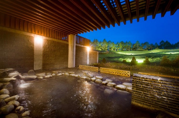 浅間山から湧き出る温泉 プレジデントリゾート軽井沢 相生の湯 軽井沢スノーパーク スキー場 周辺情報 トラベルイン