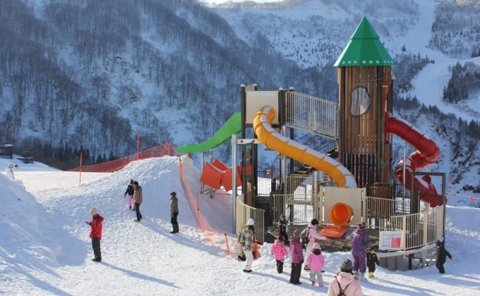 スキー場 スキーツアースノボーツアーの日帰り 宿泊ならトラベルインへ