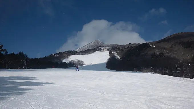 12月オープンのスキー場