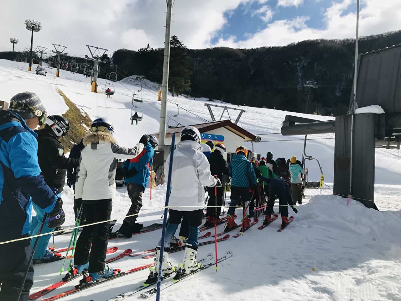 スキー 初心者（ウェア、滑り方、コツ ）