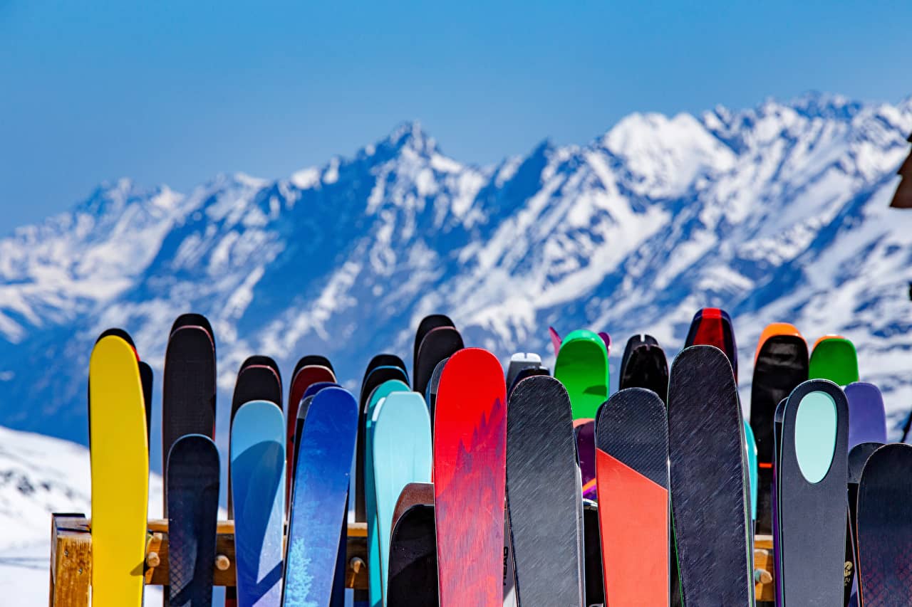 2023年最新】種類別おすすめスキー板20選！スキー板の正しい選び方も