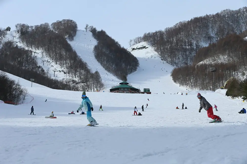 ホワイトワールド尾瀬岩鞍