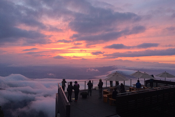 日没の雲海